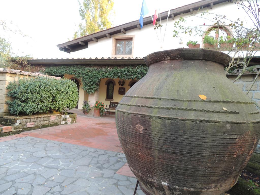 앙귈라라사바치아 Country Relais I Due Laghi 빌라 외부 사진